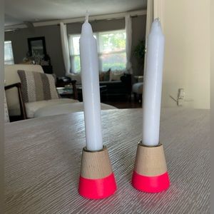 Wood / hot pink candle holders w/ gold trim and white candles, set of 2, NEW
